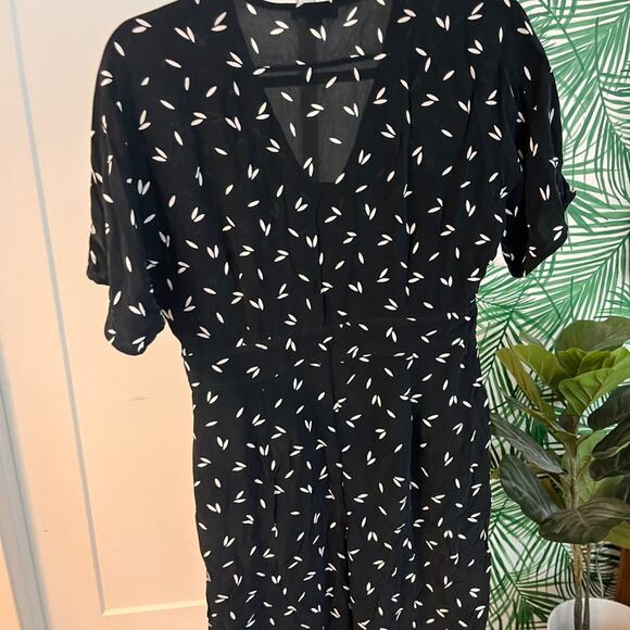 Whistles black and White Camila Button Down Jumpsuit Size 6 - Picture 5 of 10